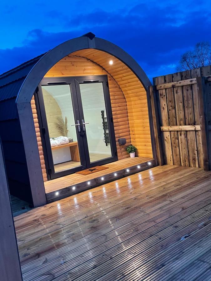 Apex Studio Pod & Jacuzzi Bath 포트 윌리엄 외부 사진